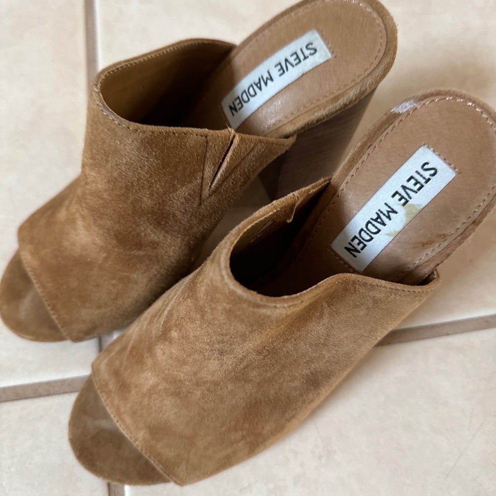Steve Madden Tan Suede Mules Slip-On Comfort